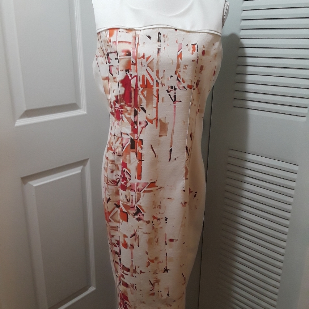 Ellie Gagarin drees